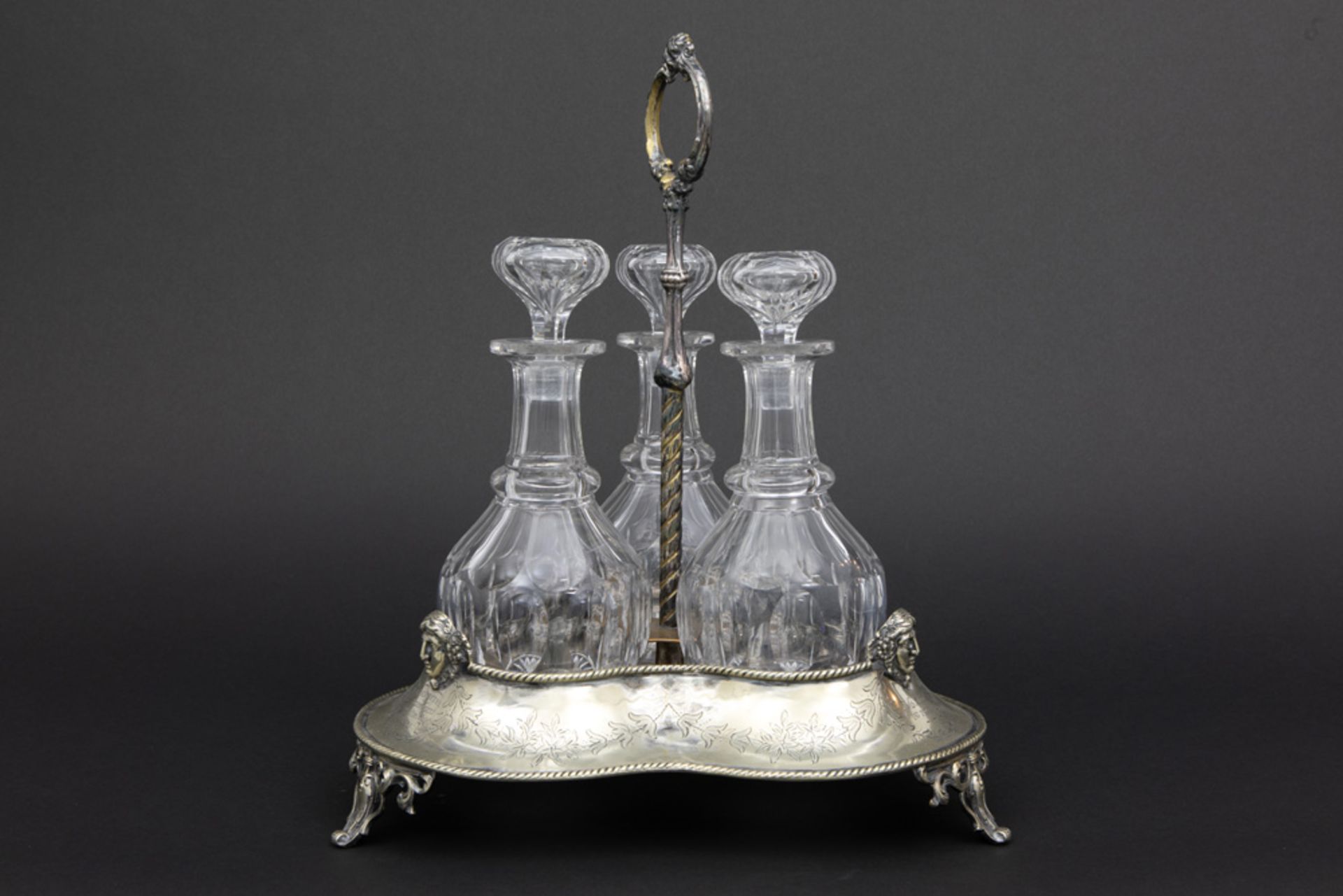 antique English set of three decanters in crystal in a holder in Sheffield marked EP-silver || - Image 2 of 4