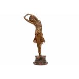 Jeanne Claire R. Colinet signed Art Deco sculpture in gilded bronze on its base in beautiful