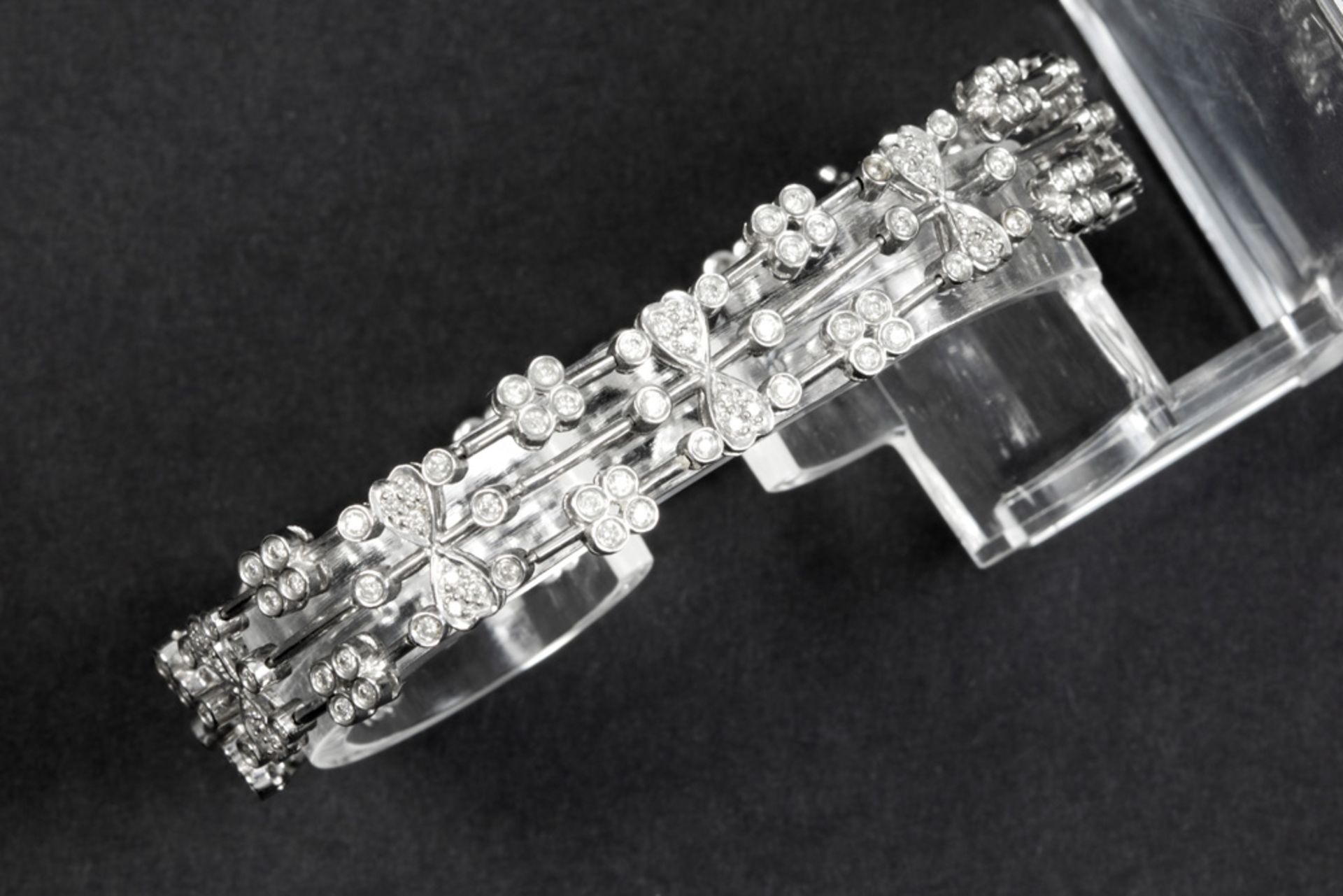 vintage bracelet in white gold (18 carat) with ca 2,20 carat of brilliant cut diamonds || Vintage - Bild 2 aus 2