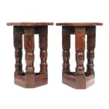 pair of oak stools || Paar krukjes in eik - hoogtes : 44 cm