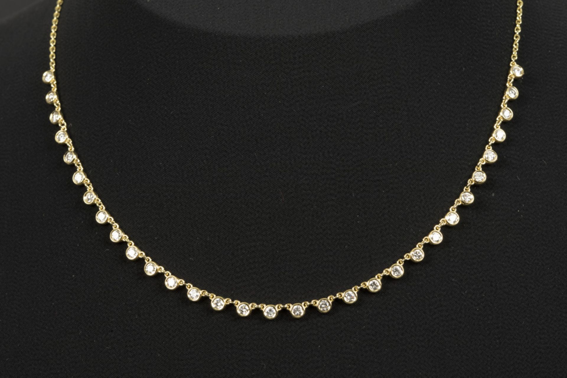 necklace in yellow gold (18 carat) with more then 1,40 carat of very high quality brilliant cut