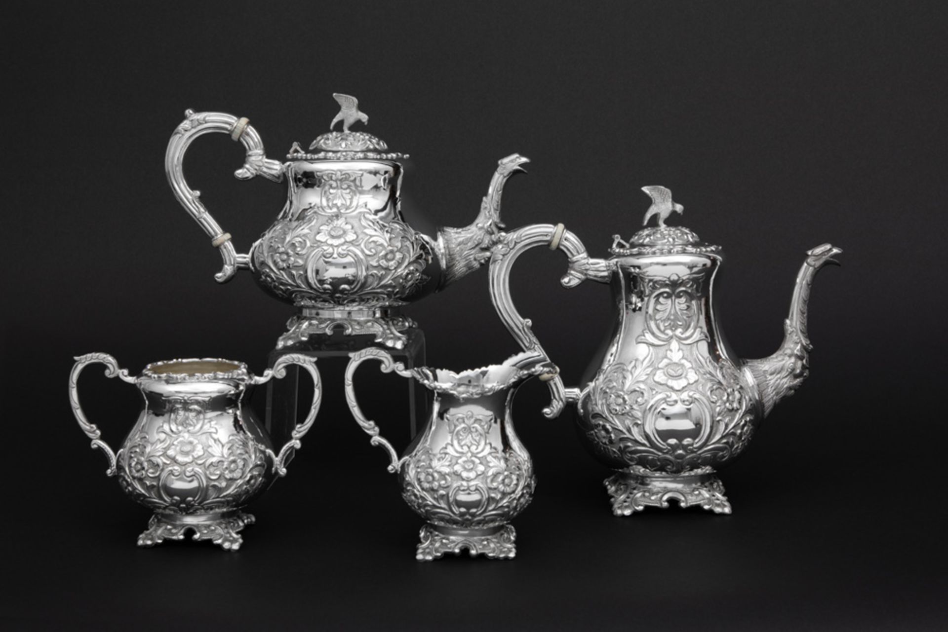 4pc coffee and teaset in silver - with its case || Vierdelig koffie- en theestel in massief zilver - - Image 2 of 5