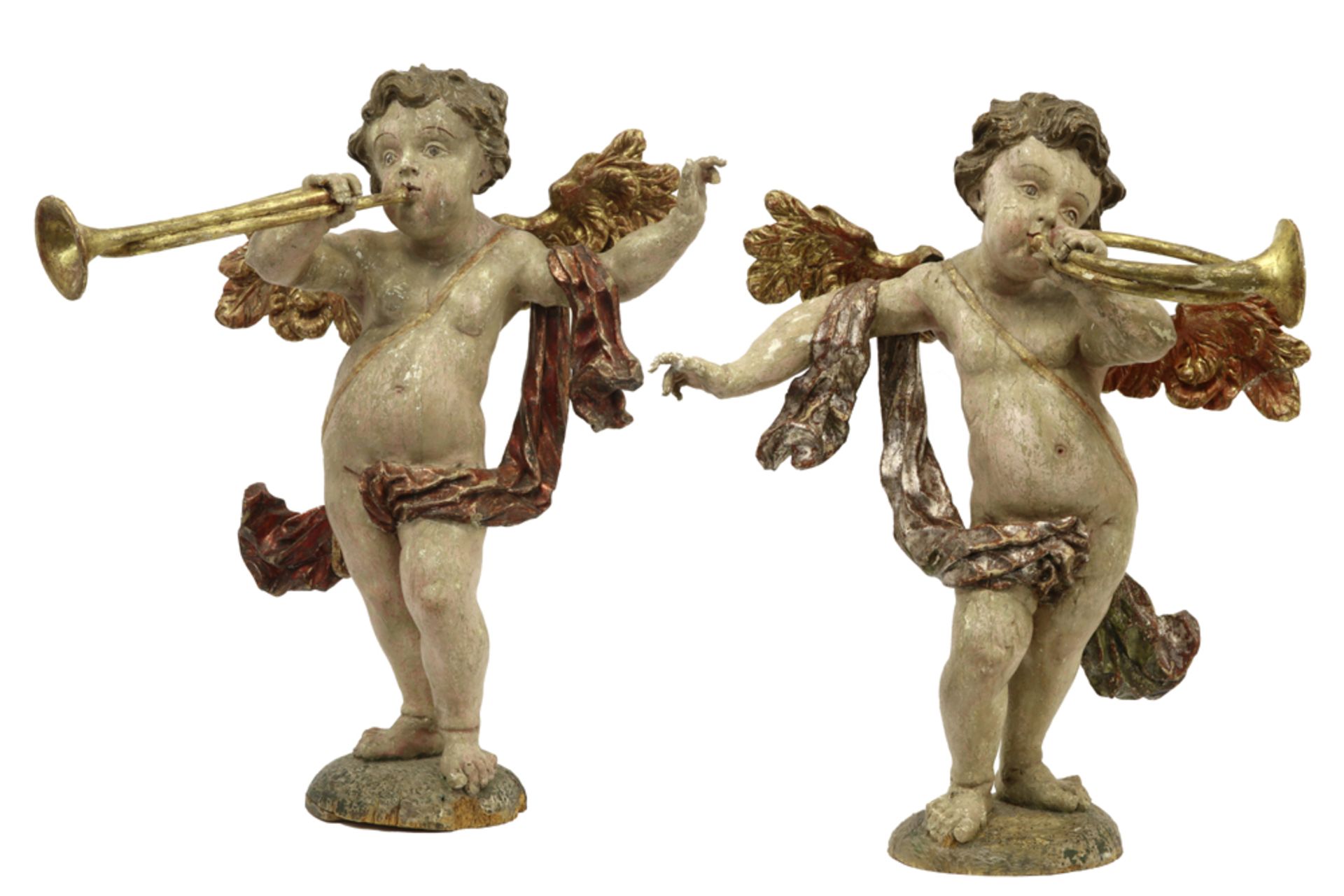 important pair of 17th Cent. baroque style sculptures in wood with original well preserved