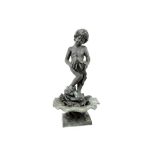 bronze fountain with boy standing on a shell||Bronzen fontein met een jongetje staande op een schelp