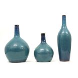 three vases in glazed earthenware||Lot van drie design vazen in geglazuurd aardewerk - hoogtes van