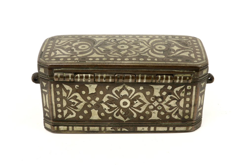 antique Persian (jewelry/money) box in bronze with silver inlay with lotusflowers decor||Antiek - Bild 5 aus 5