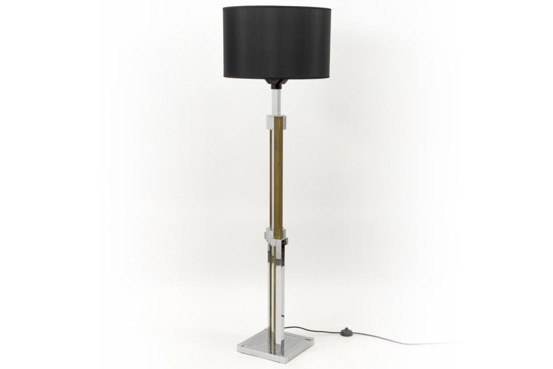 seventies' BD Lumica (Barcelona) marked floor lamp in chromed metal - with its shade||BD LUMICA - - Bild 2 aus 3