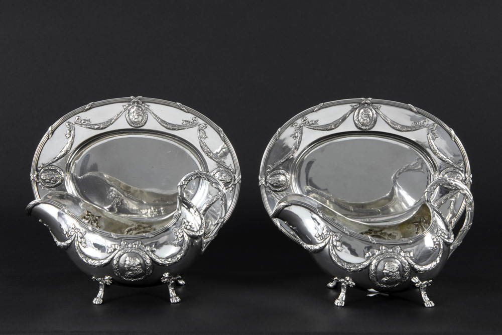pair of antique neoclassical sets of sauce boat and oval plate in marked Hanau silver, imported by - Bild 3 aus 5