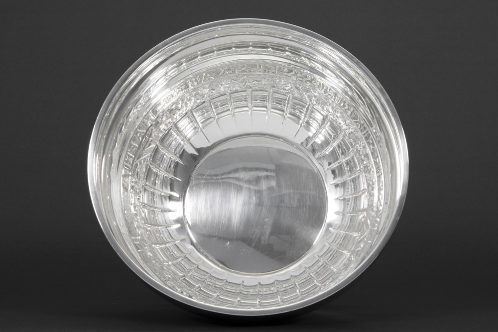 quite big early Art Deco-bowl in marked and August Thomson signed silver, dated 1923||THOMSON AUGUST - Bild 4 aus 5