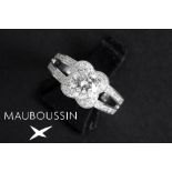Mauboussin signed ring in white gold (18 carat) with a central 1 carat brilliant cut diamond