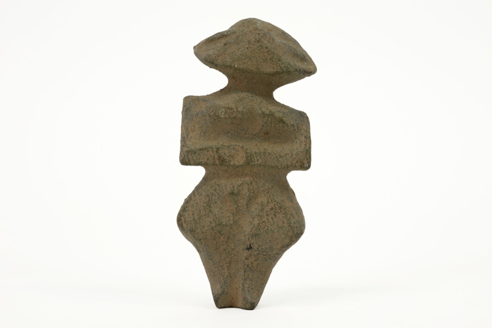 European neolithic Donau Culture maternity symbol in stone||EUROPA - DONAU-CUTUUR (5000 - 3500 BC)