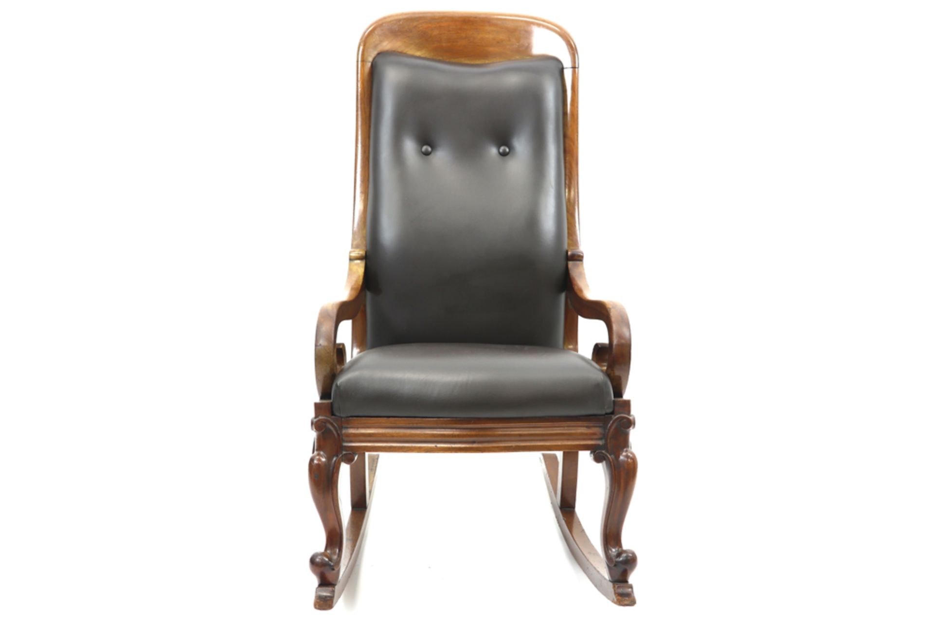 antique mahogany rocking chair with leather upholstery||Antieke schommelstoel in acajou met - Image 2 of 2