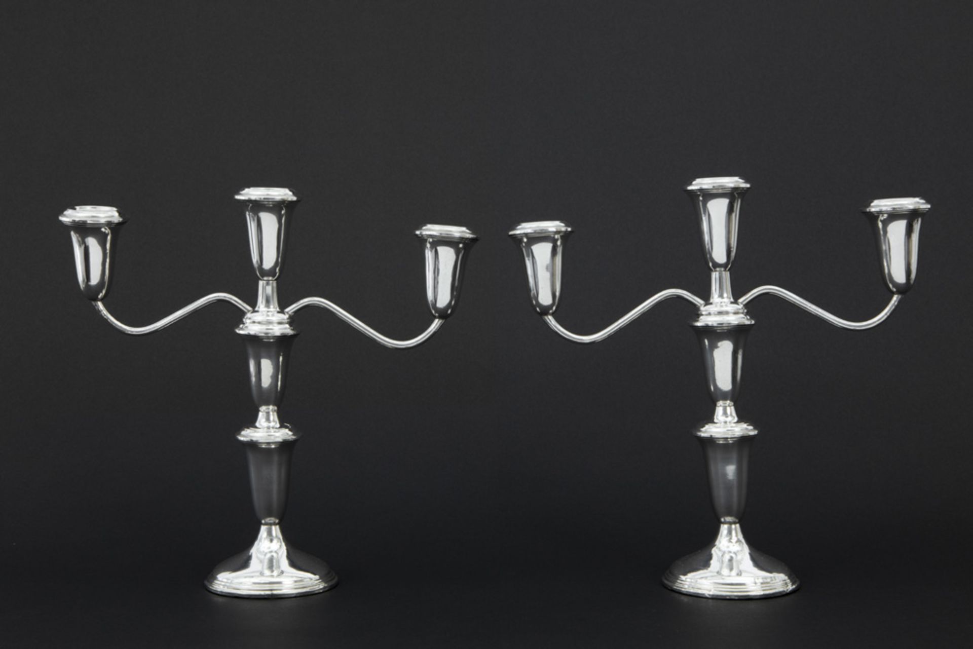 pair of American candelabras in marked silver - signed||EMPIRE paar Amerikaanse tafelkandelaars - Bild 2 aus 4
