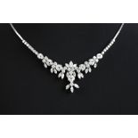superb necklace in white gold (18 carat) with ca 8,40 carat of very high quality navette and