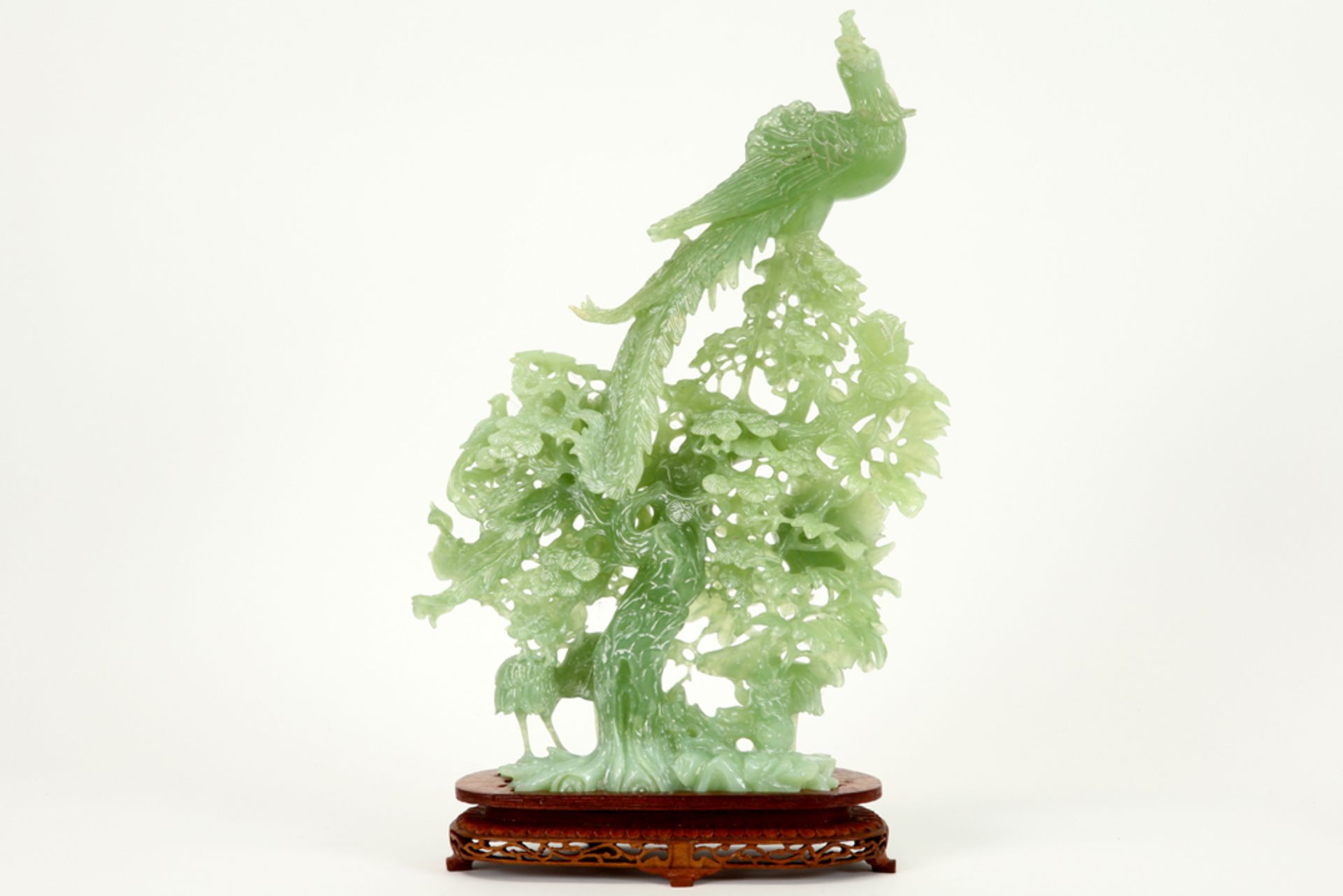 quite big Chinese jade sculpture||Vrij grote (46 cm hoog) Chinese sculptuur in jade : "Vogel op - Bild 3 aus 3