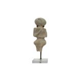 European neolithic Donau Culture maternity symbol in stone||EUROPA - DONAU-CUTUUR (5000 - 3500 BC)