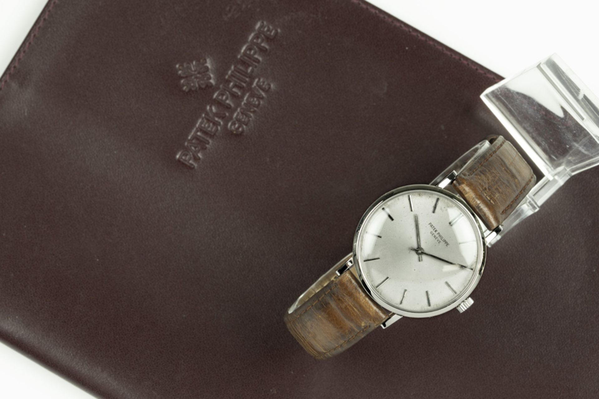 Patek Philippe marked mechanic winding Calatrava wristwatch in white gold (18 carat) with a - Image 2 of 2