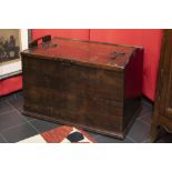 antique pinewood chest||Antieke koffer in grenenhout