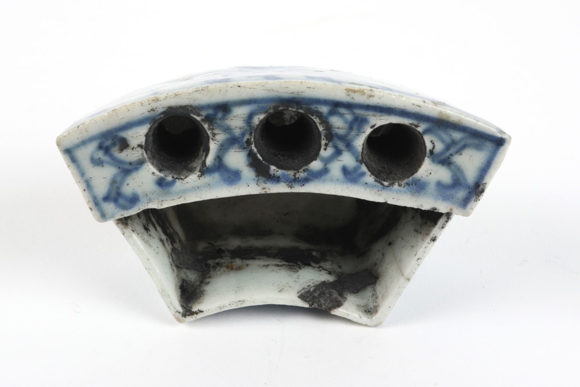 antique Chinese inkstand in porcelain with a blue-white decor - Image 3 of 3