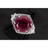 beautiful 5,39 carat brilliant cut rubelite with a superb color set in a ring in platinum with ca 0,