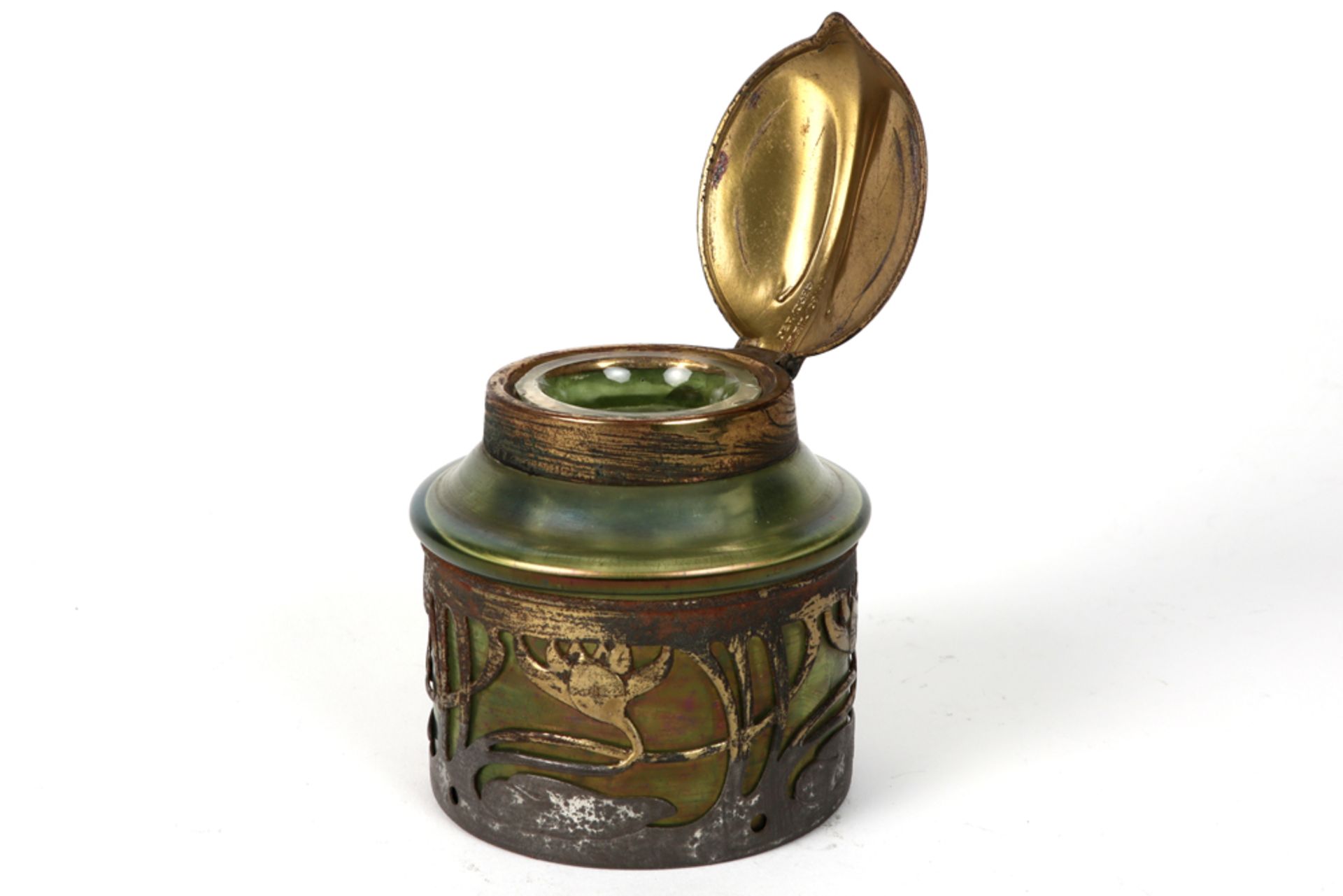 German marked Art Nouveau inkwell in glass (maybe by Loetz) with a silverplated mounting - Image 2 of 3