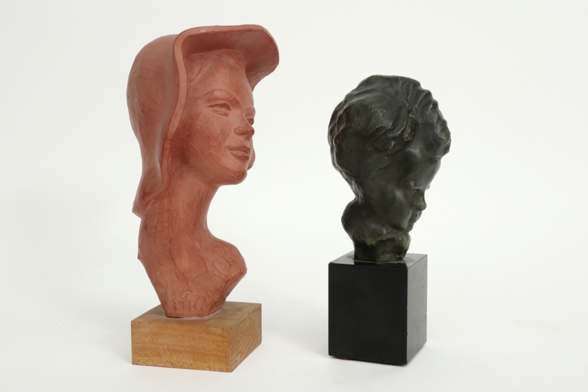 two pieces of terracotta - Bild 2 aus 3