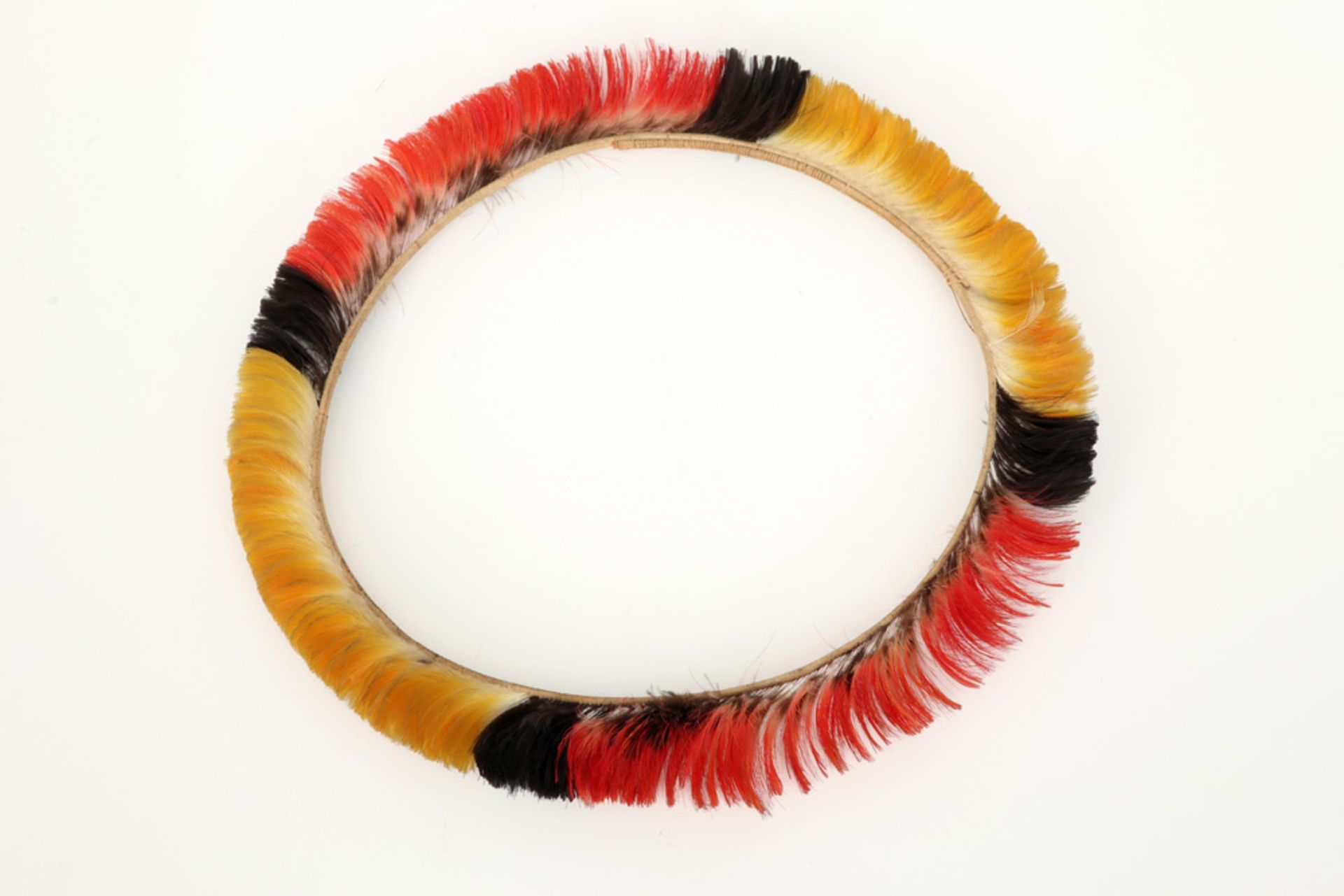ethnic headband of the Wayana - Indians made of colorful feathers - Image 2 of 2