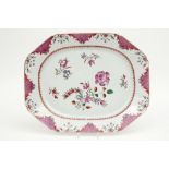 18th Cent. octogonal Chinese dish in porcelain with 'Famille Rose' flower decor