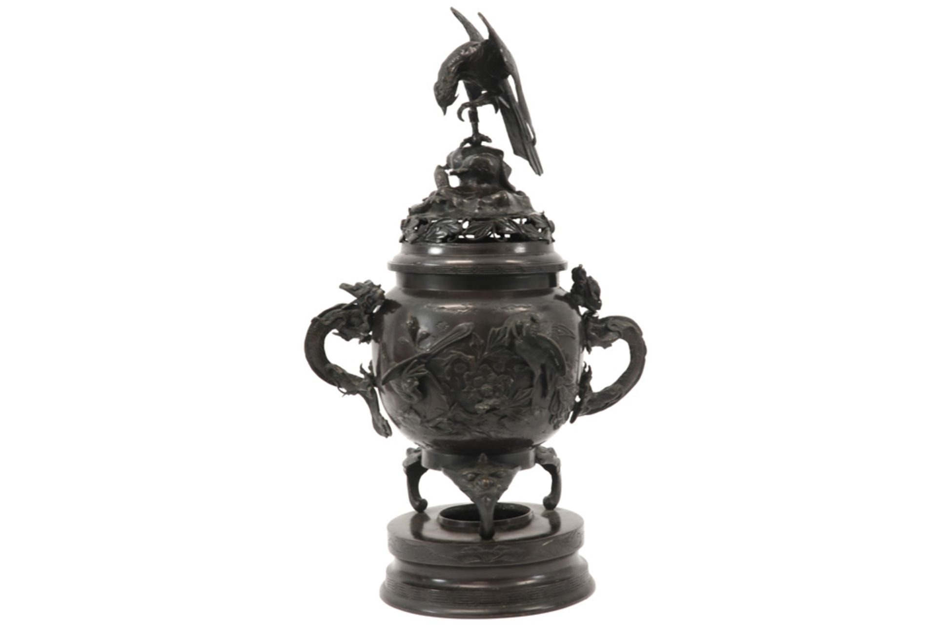 antique Japanese incense burner in bronze ||antieke Japanse brûle parfum in brons met deksel