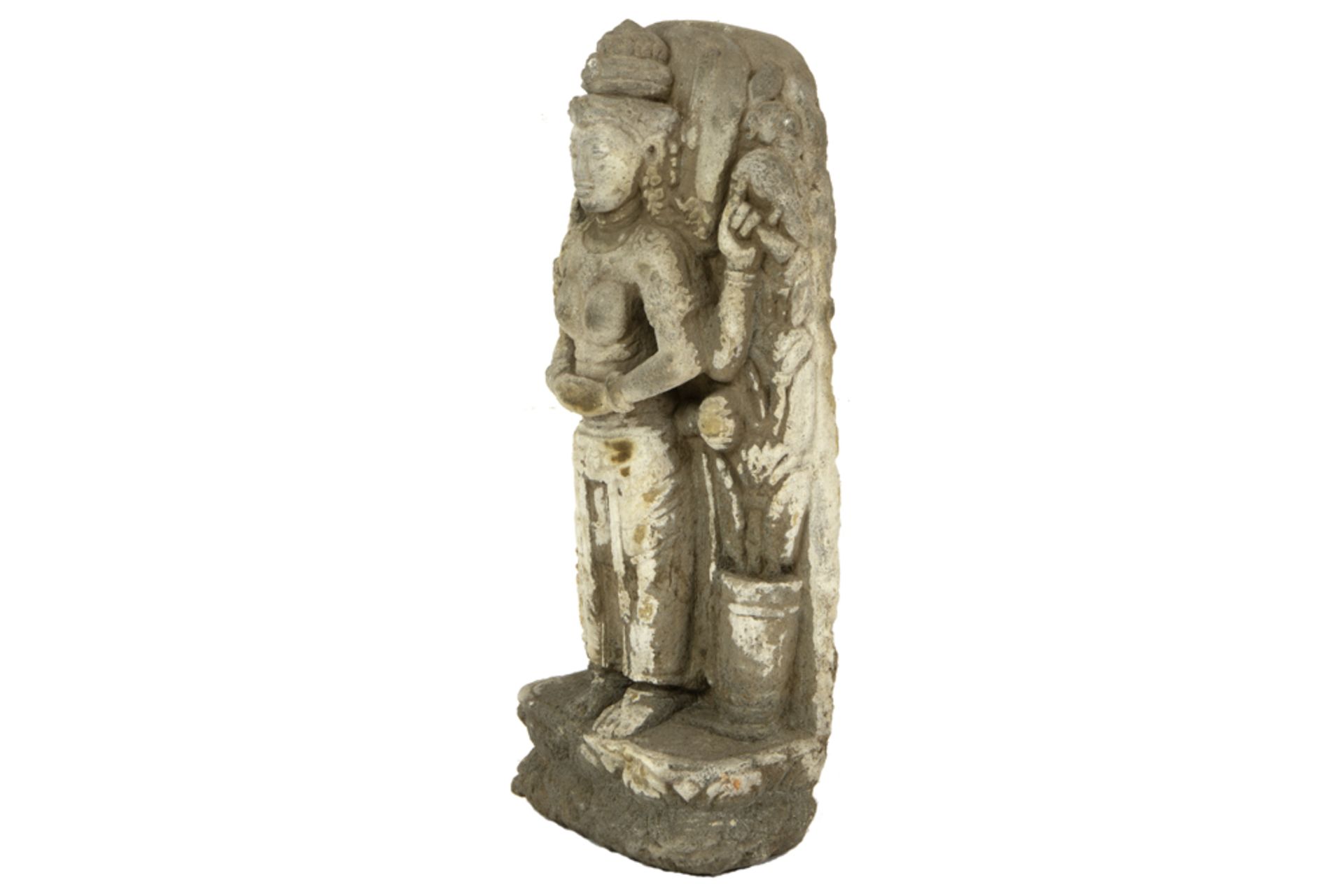 presumably 16th/17th Cent. Indian stone "Four armed female deity" sculpture ||INDIA - alicht 16°/17° - Image 3 of 4