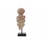Donau Culture brown stone female fertility idol ||DONAU - CULTUUR vrouwelijk vruchtbaarheidsidool in