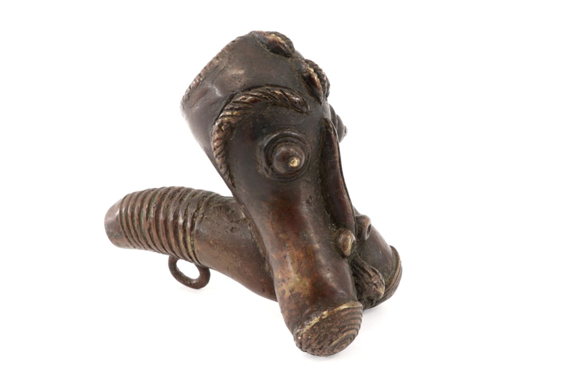 African Cameroon pipe from the Bamoun in brass with clear patina of use and with erotic connotations