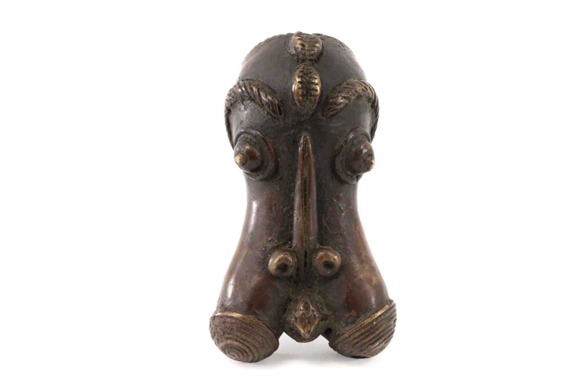 African Cameroon pipe from the Bamoun in brass with clear patina of use and with erotic connotations - Image 2 of 3