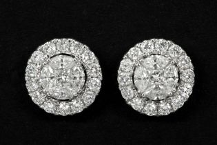 pair of earrings in white gold (18 carat) with 2 carat of high quality brilliant and marquise cut