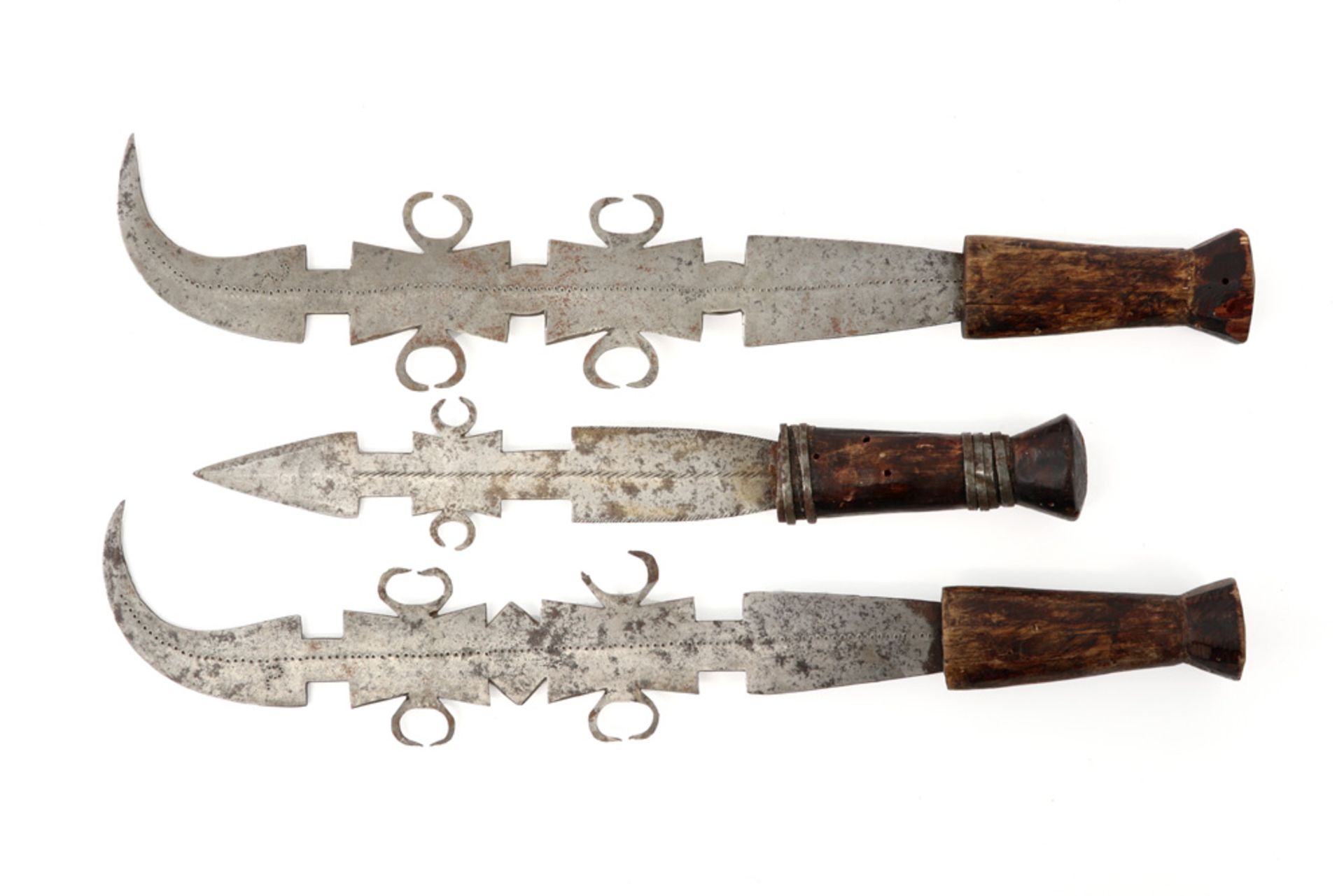 four African prestige knives : - three Congolese of the Ekonda/Kundu - one from the region of Lake - Image 5 of 5