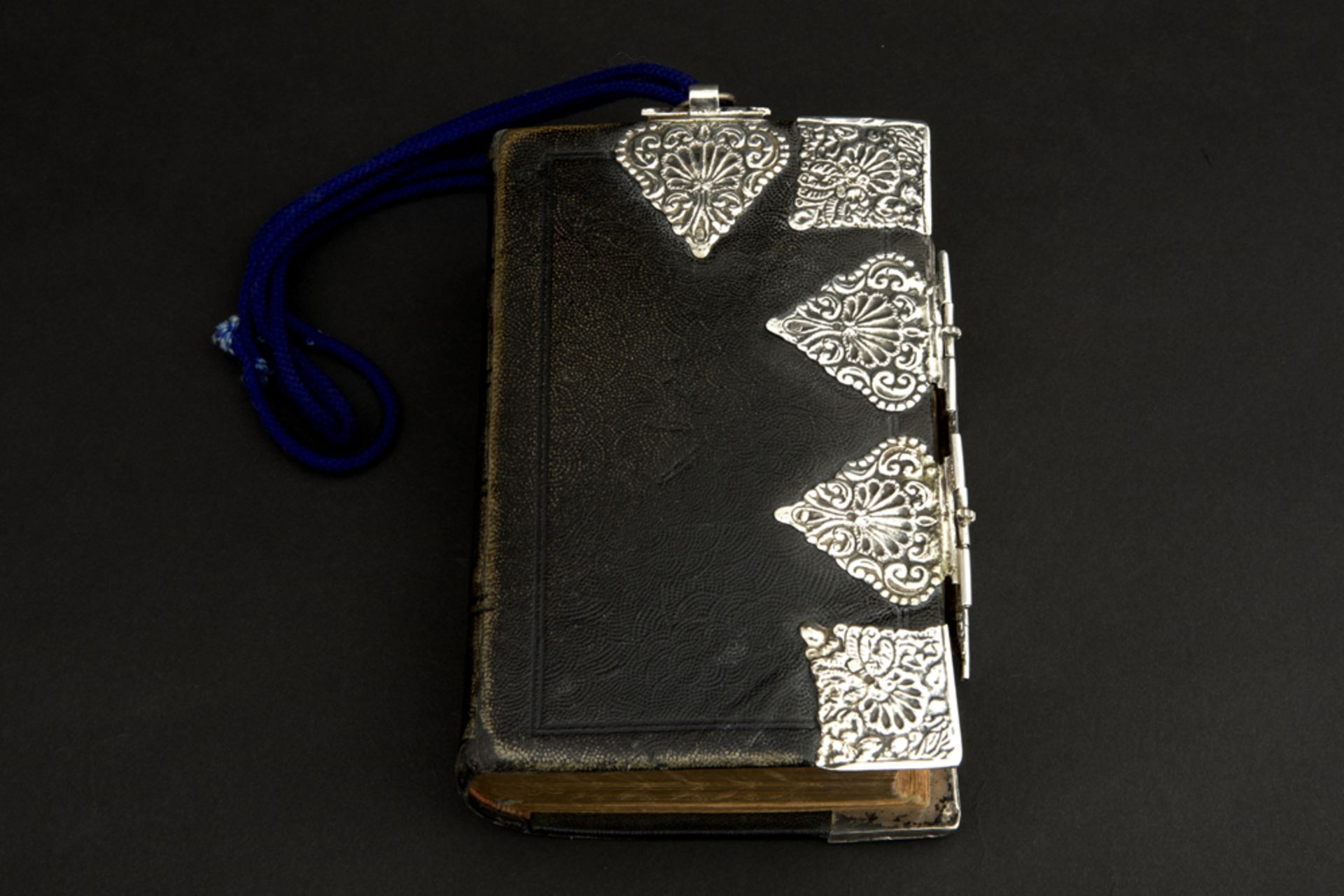 19th Cent. Dutch Bible with mountings in marked silver edited by J. Brandt & Son in Amsterdam dd - Image 2 of 6