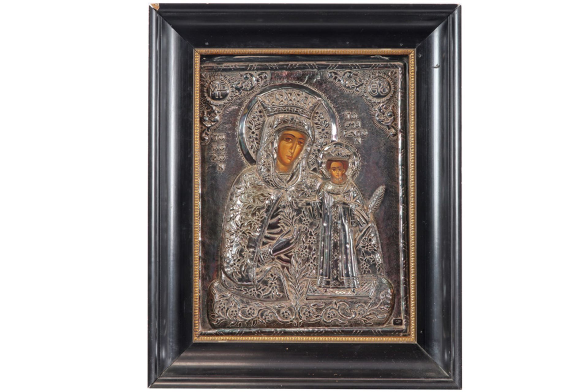 20th Cent. Greek icon of "Mary and Child" with its original rizza in silver ||20ste eeuwse Griekse