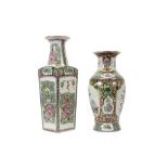 two Chinese vases in marked porcelain ||Twee Chinese vazen in gemerkt porselein met Cantonees