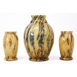 three vases in glass - ca 1930/40 ||Lot (3) vazen van de jaren '30/'40 in gemarmerd glas - hoogtes :