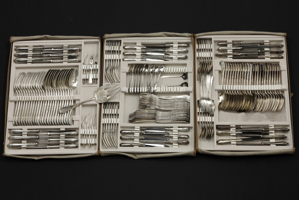 rare WMF marked set of 155 pieces of Art Nouveau cutlery with typical whiplash ornamentation ||WMF - - Bild 2 aus 3