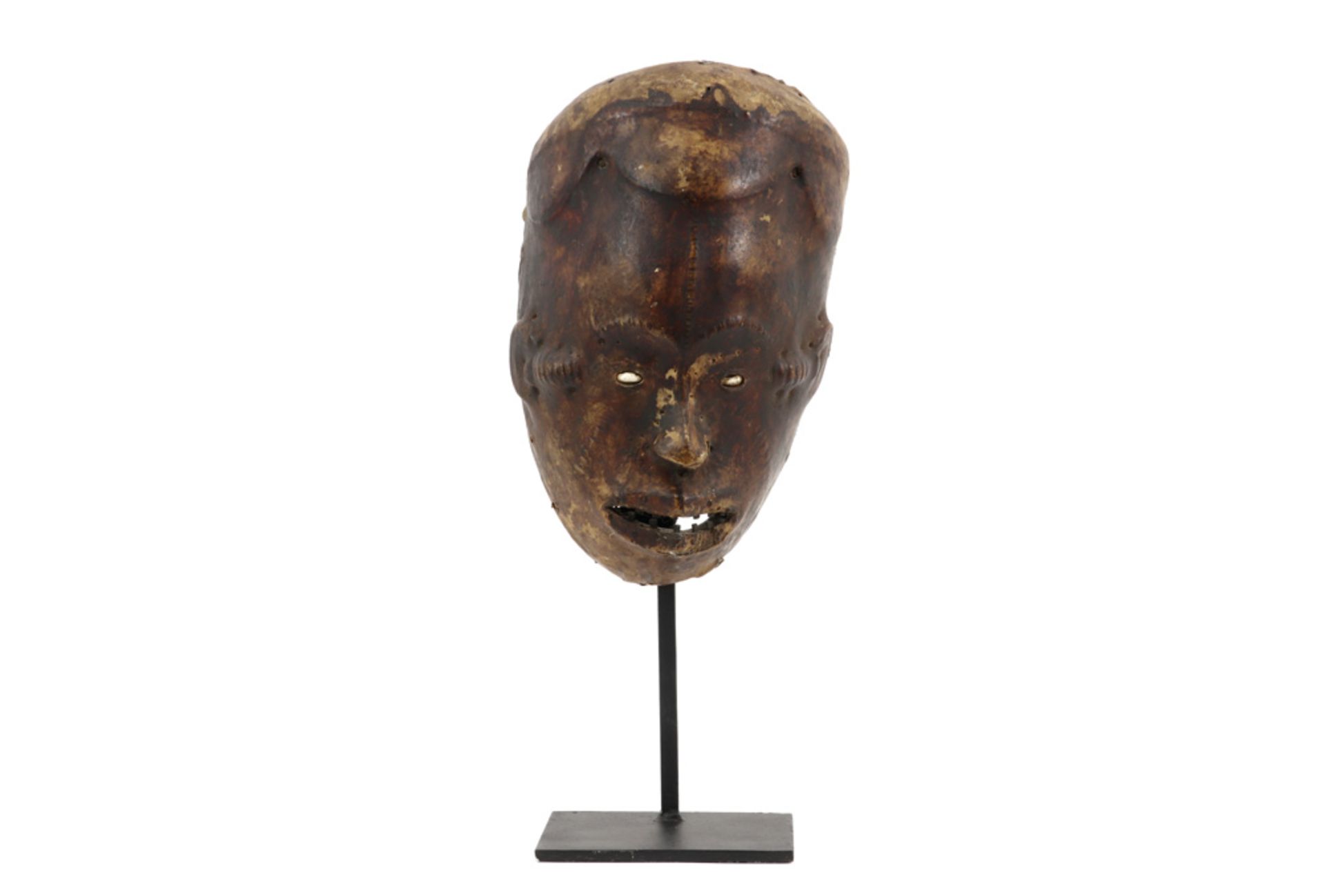 African Nigeria Ekoi mask covered with antelope skin - with use patina and light damage ||AFRIKA /