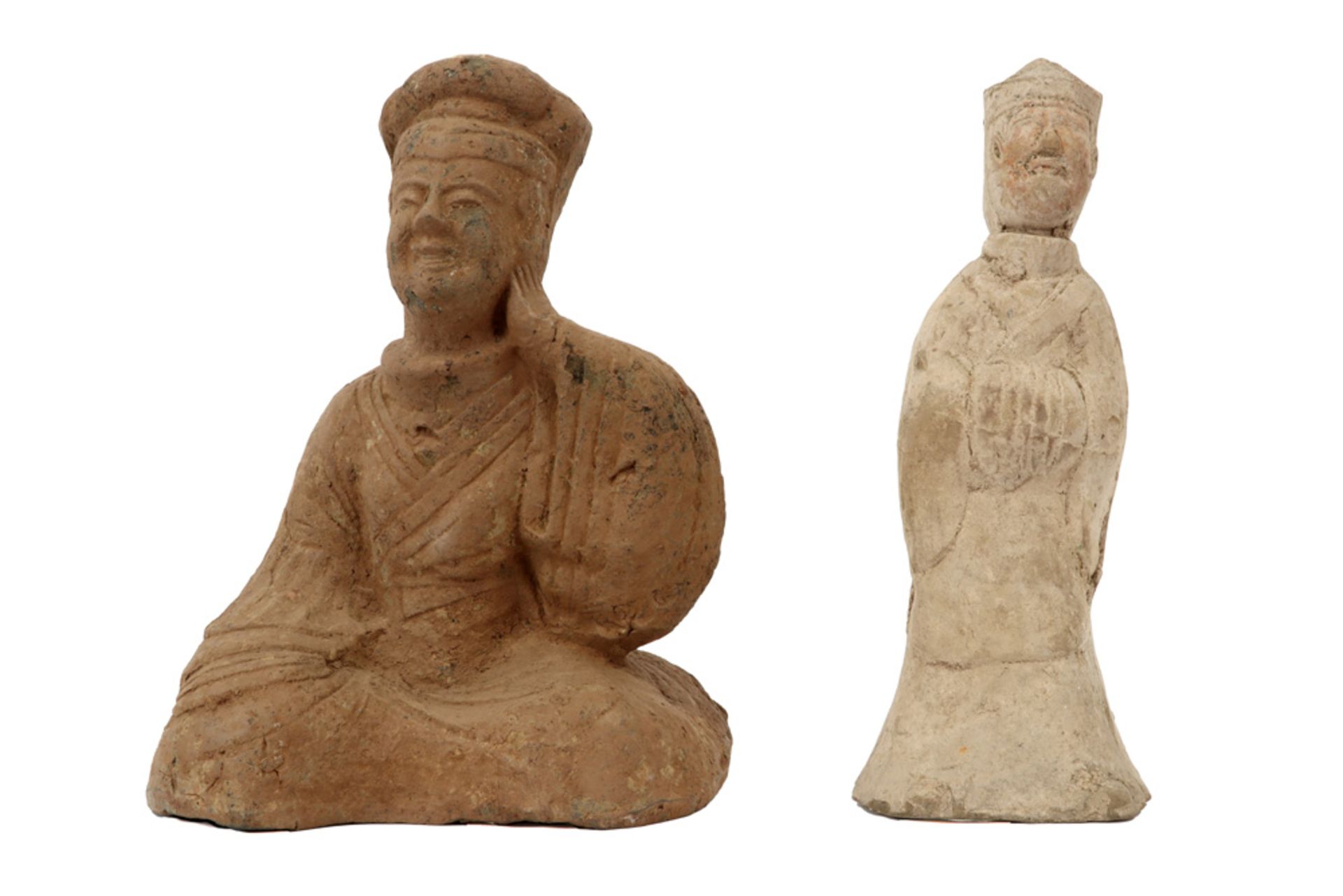 two Han Dynasty tomb figures in earthenware : a cook and a court lady ||CHINA - HAN - DYNASTIE (