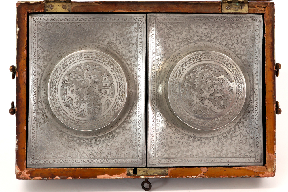 beautiful Chinese style lacquerware tea box with bronze ornamentation with its two original teaboxes - Bild 4 aus 5