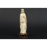 antique European ivory sculpture : a crowned Saint with book - with CITES certificate ||Antieke