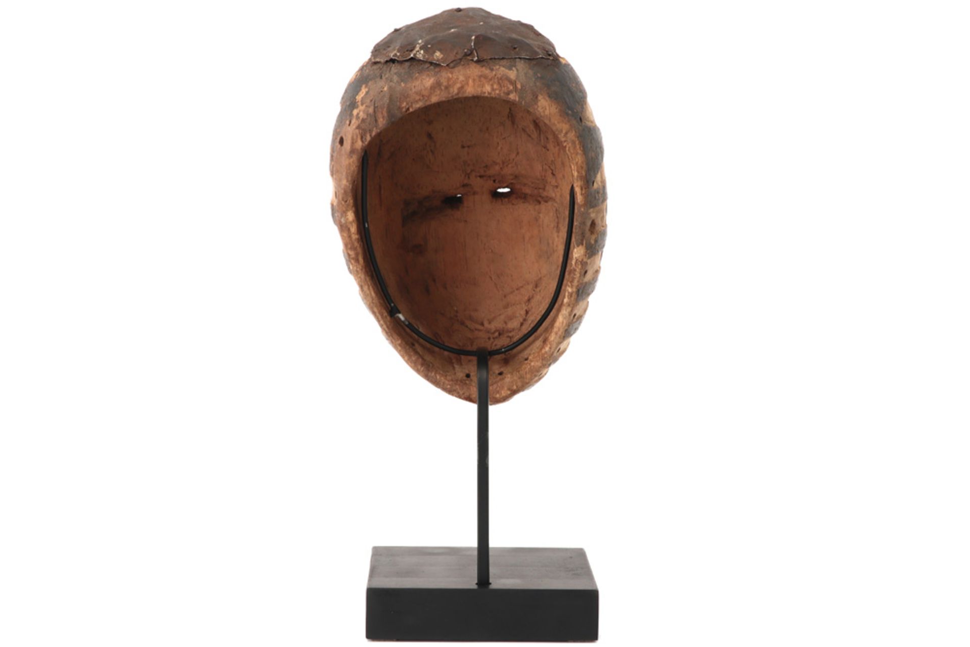African Gabon Fang mask in polychromed wood ||AFRIKA - GABON - ca 1950 Fang masker in - Image 3 of 3