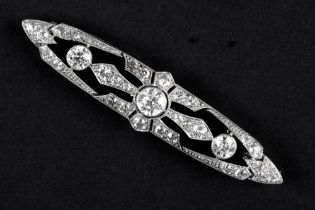 beautiful early Art Deco brooch in platinum with ca 3,50 carat very high quality brilliant cut