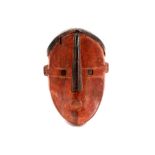 Congolese Lwalu/Lwalwa 'Kaaki' mask in wood ||AFRIKA - KONGO Lwalu/lwalwa 'Kaaki' masker in hout -