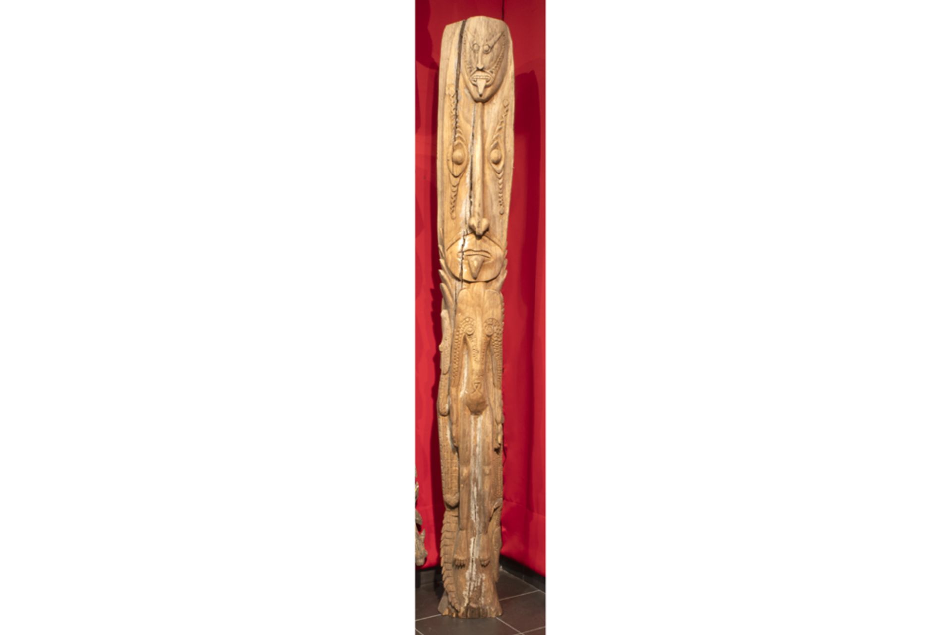 Papua New Guinean East Sepik ancestral figure from the Maprik in wood with typical features || - Image 3 of 4