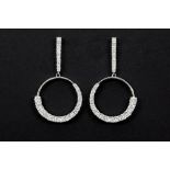 pair of earrings in white gold (18 carat) with 1,80 carat of high quality brilliant cut diamonds ||