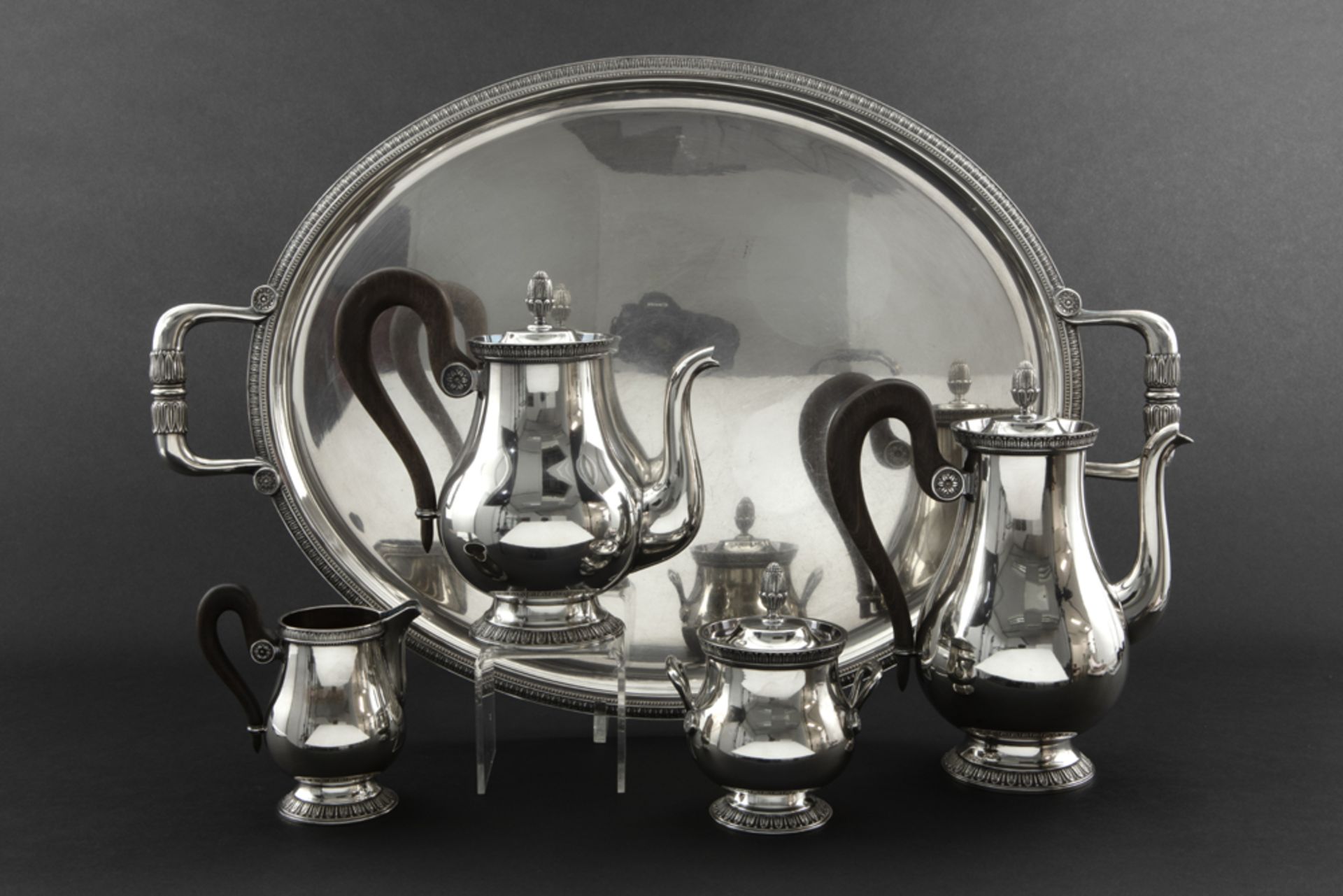4pc Christofle marked coffee and tea set on its oval tray ||CHRISTOFLE 4-delig koffie- en - Image 2 of 2